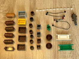 32 Lego Fässer Truhen Ketten und vieles mehr