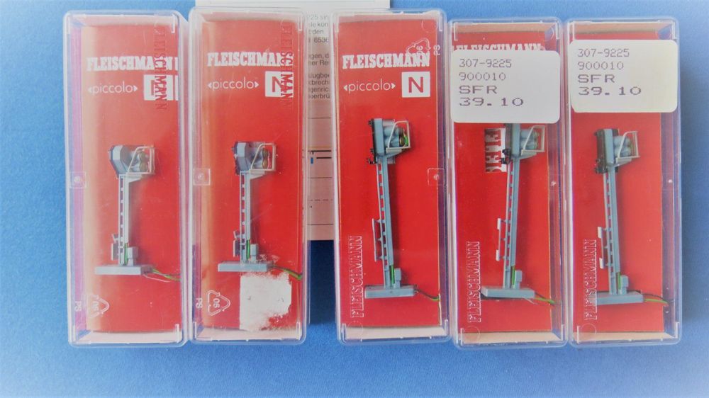 SIGNAL DE DIRECTION ECHELLE N 1/160 *** Collection 2024 - SNCF TRAIN