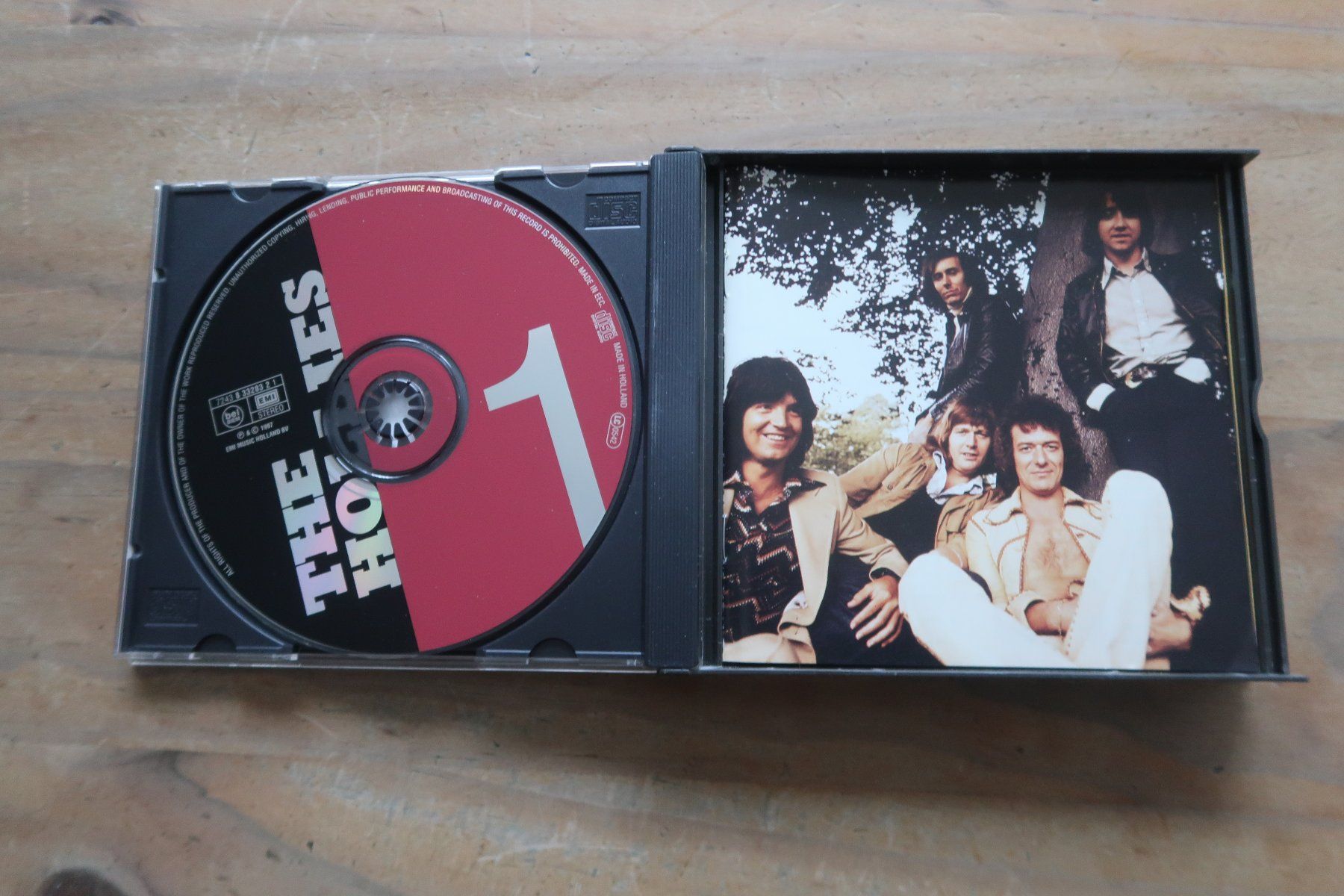 CD: THE HOLLIES - SINGLE COLLECTION - 2x CD – Usato da Basel venduto da Patiscat 5