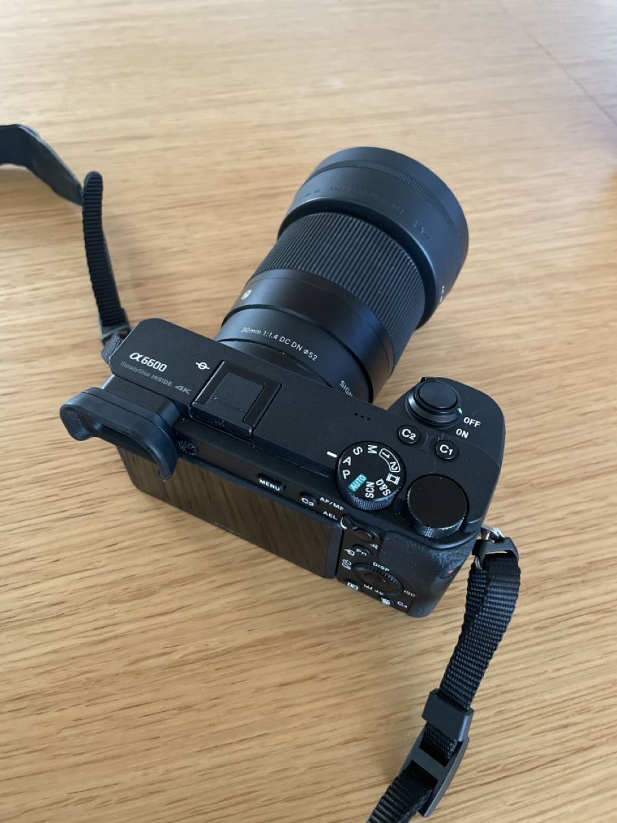 Sony Fotocamera: Sony A6600 30mm 1.4 + 50mm 1.8 – Usato da Lausanne venduto da jer_m5kh 1