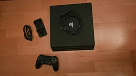 Sony PlayStation 4 Pro Konsole mit Zubehör gebraucht