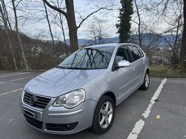 Vw polo 1.4i 16v 2006 Frisch Mfk!!