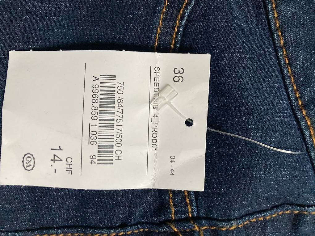 Jeans: Jean neuf avec étiquette, taille 34/36 – Usato da Lausanne 26 venduto da anaxena 3