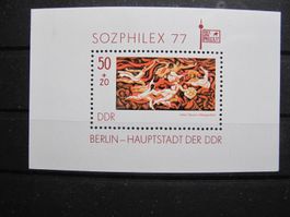 DDR 1977  Sozphilex Blk 48 **