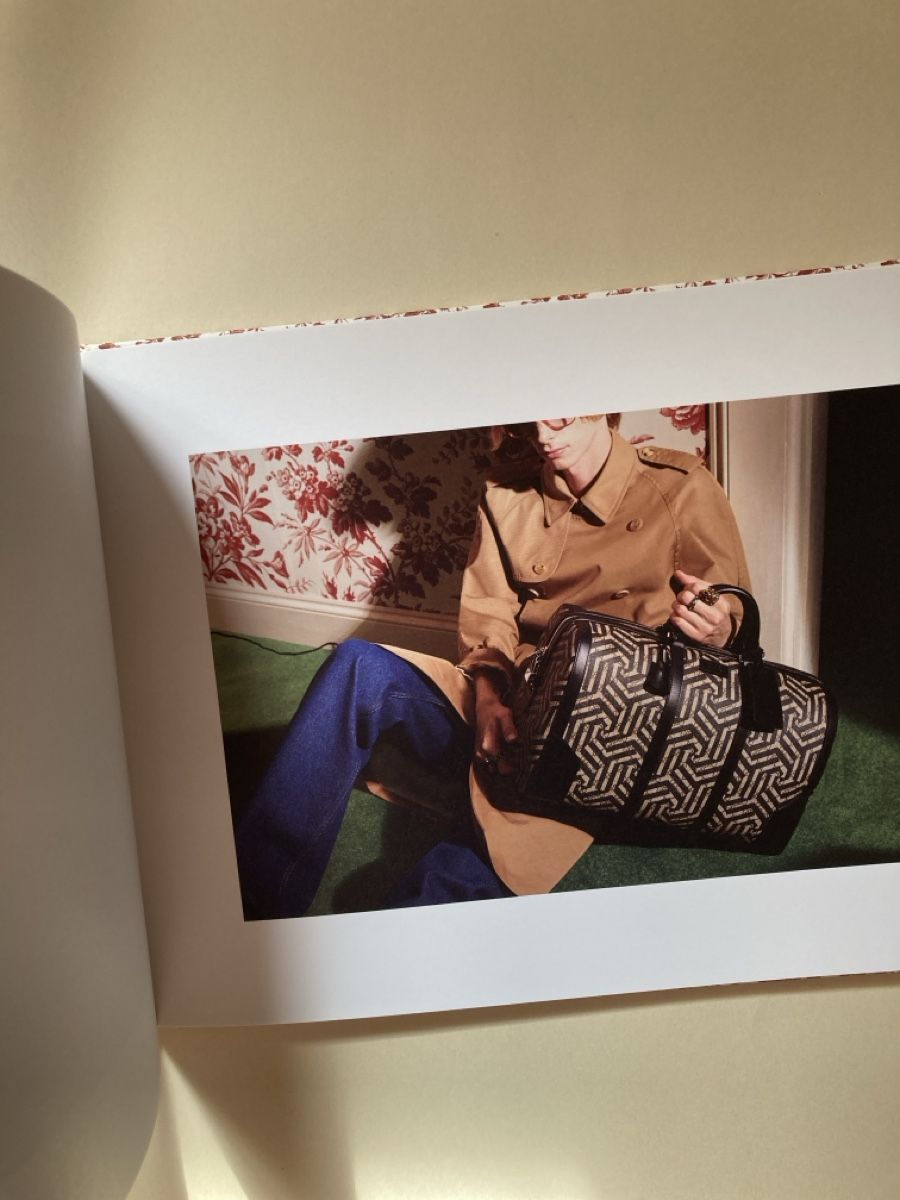 Libri: Gucci - Gift Catalog 2015 – Usato da Zürich venduto da 000rk 2