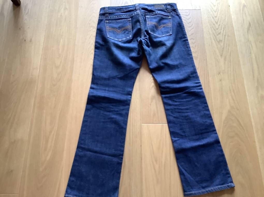Jeans: Damen Harley Davidson Jeans – Usato da Oberdiessbach venduto da beh_r9z2