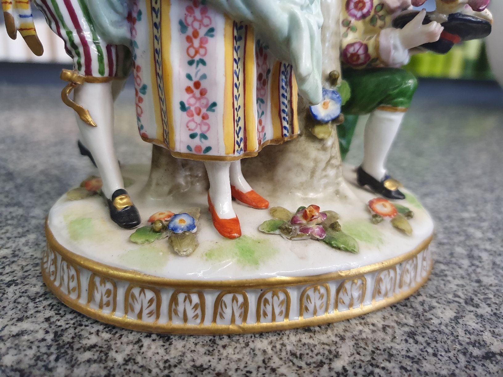 Figuren: Antike Porzellanfigur – Gebraucht aus Langrickenbach von Davy_Jones 2