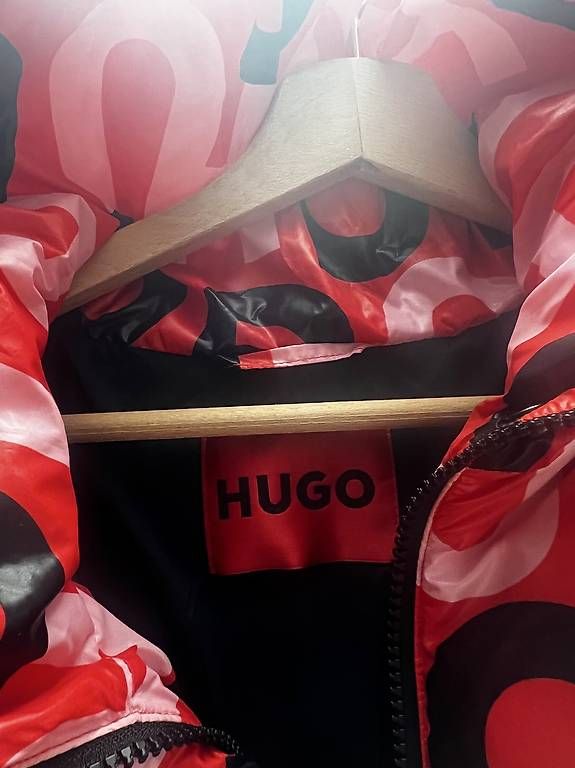 Giacche: ROTE HUGO BOSS JACKE – Usato da Worb venduto da ansari 2