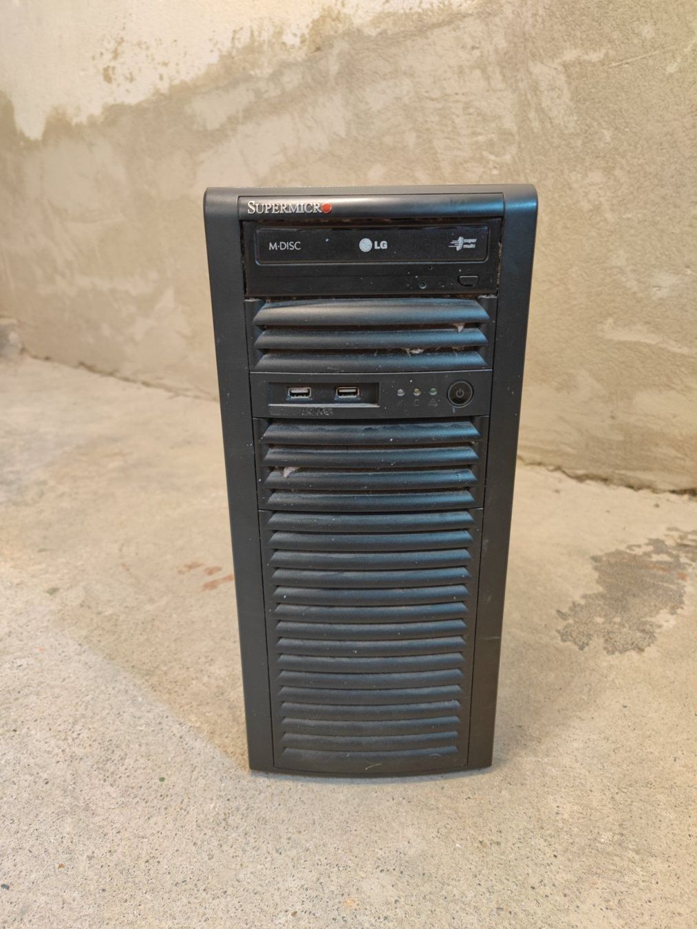 Supermicro Server: Supermicro Server (Intel E3, 32GB, LSI RAID) – Usato da Zürich venduto da initfour
