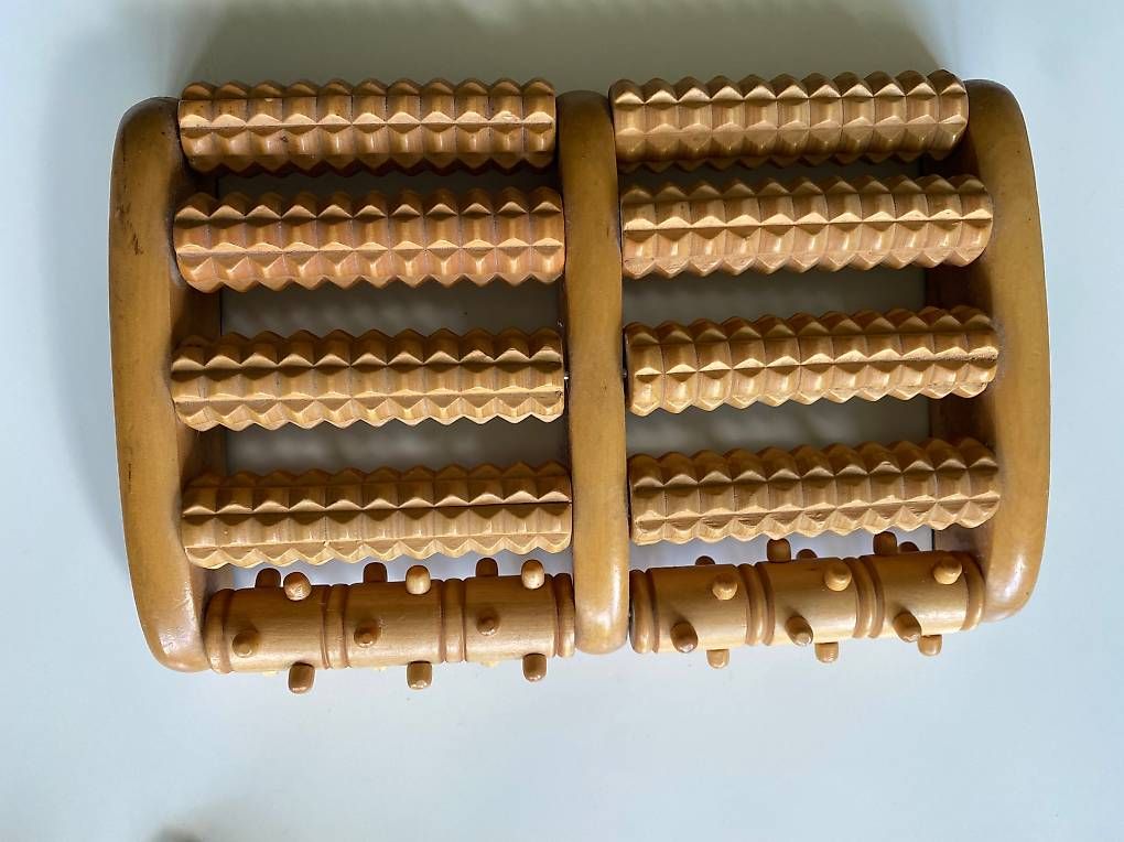 Dispositivi per massaggi: Fussmassagerolle aus Holz – Usato da Bern venduto da Alexandra9