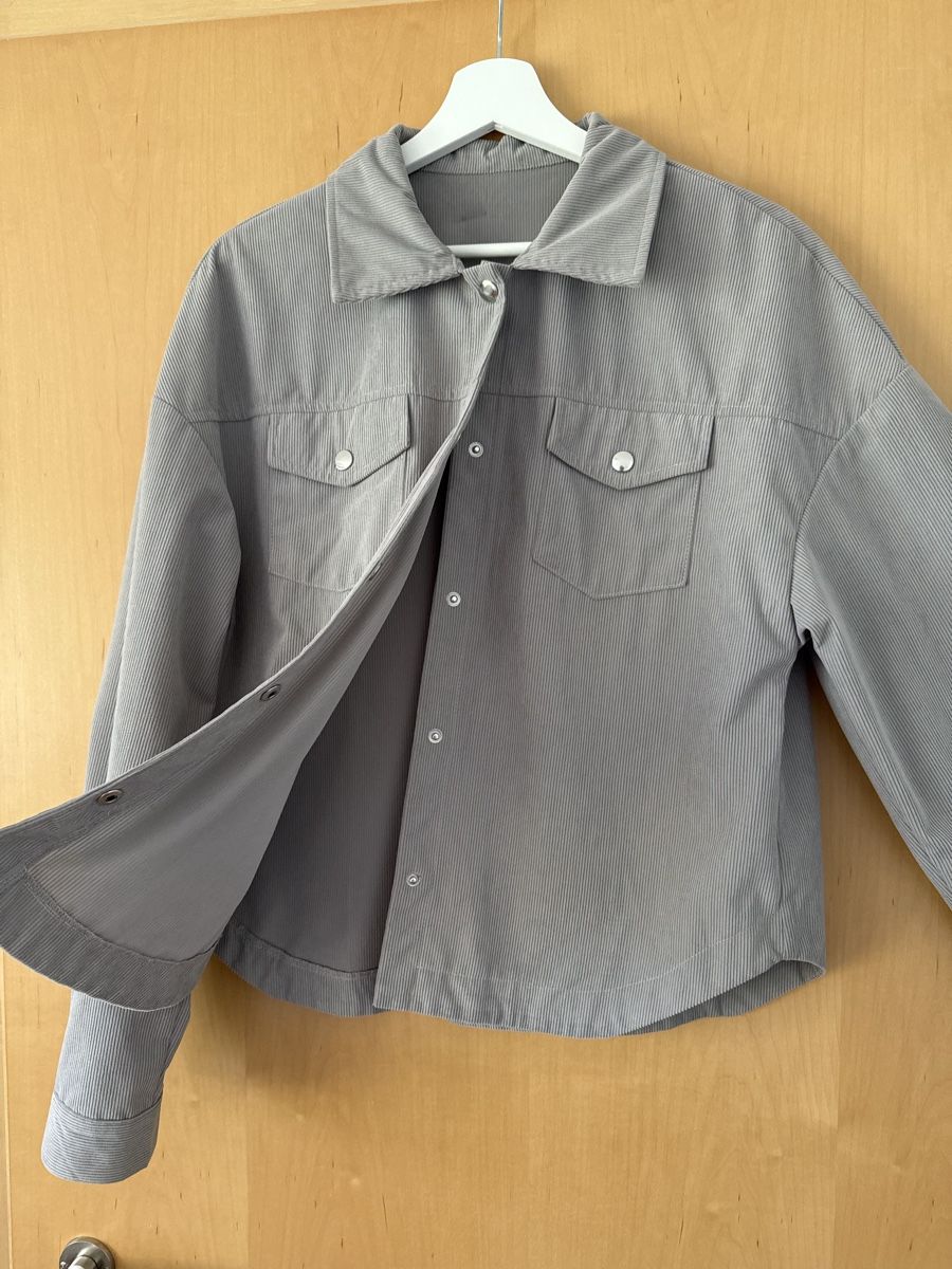 Vestes: Cordjacke Damen – D'occasion à Wilen (Sarnen) par aninaschwab 1