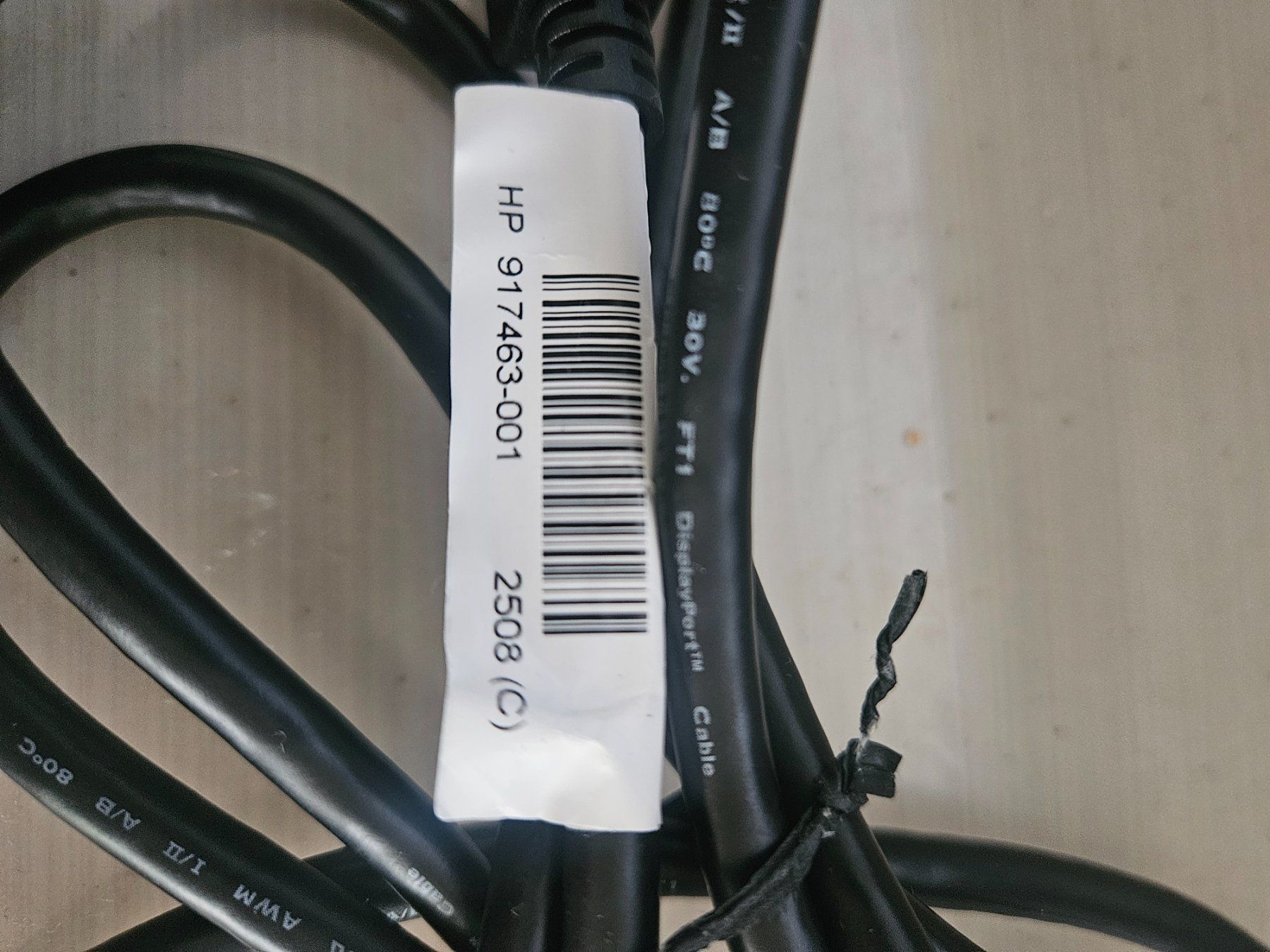 Câbles: Displayport Kabel Neu DP cable 170cm – D'occasion à Zürich par Adpsmlr 2