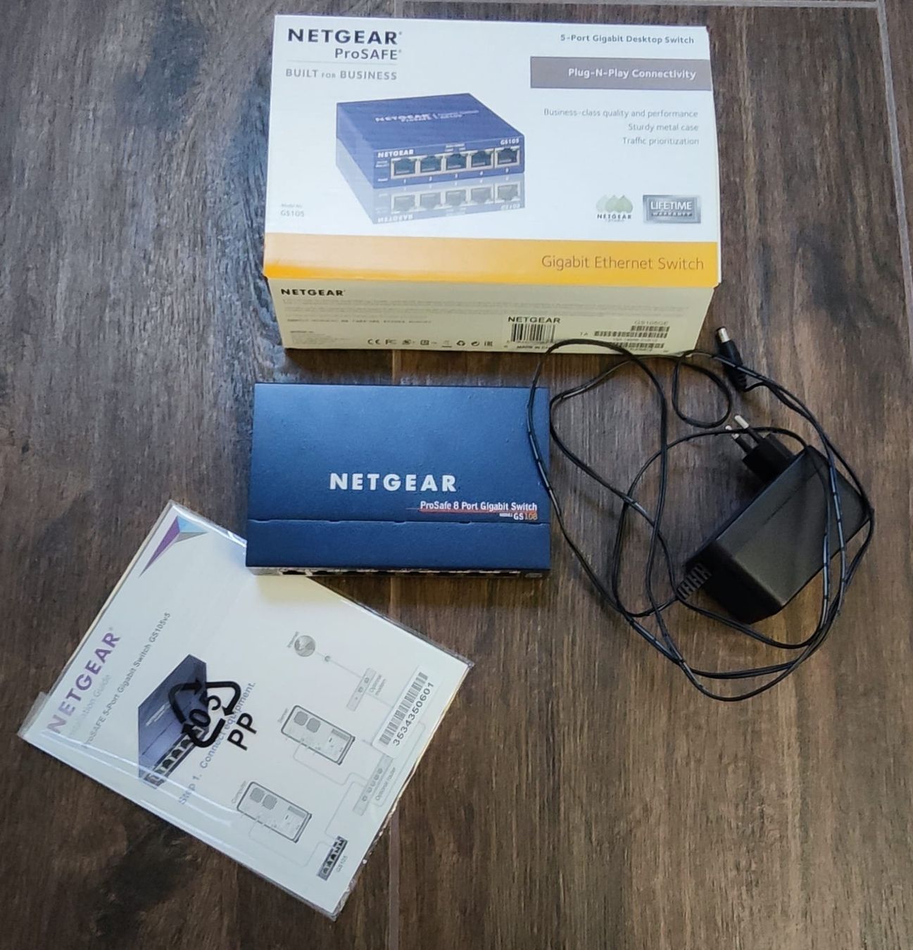 Netgear Wlan: Netgear ProSafe 5-Port Gigabit Desktop Switch – Gebraucht aus Schleinikon von stoekkenen