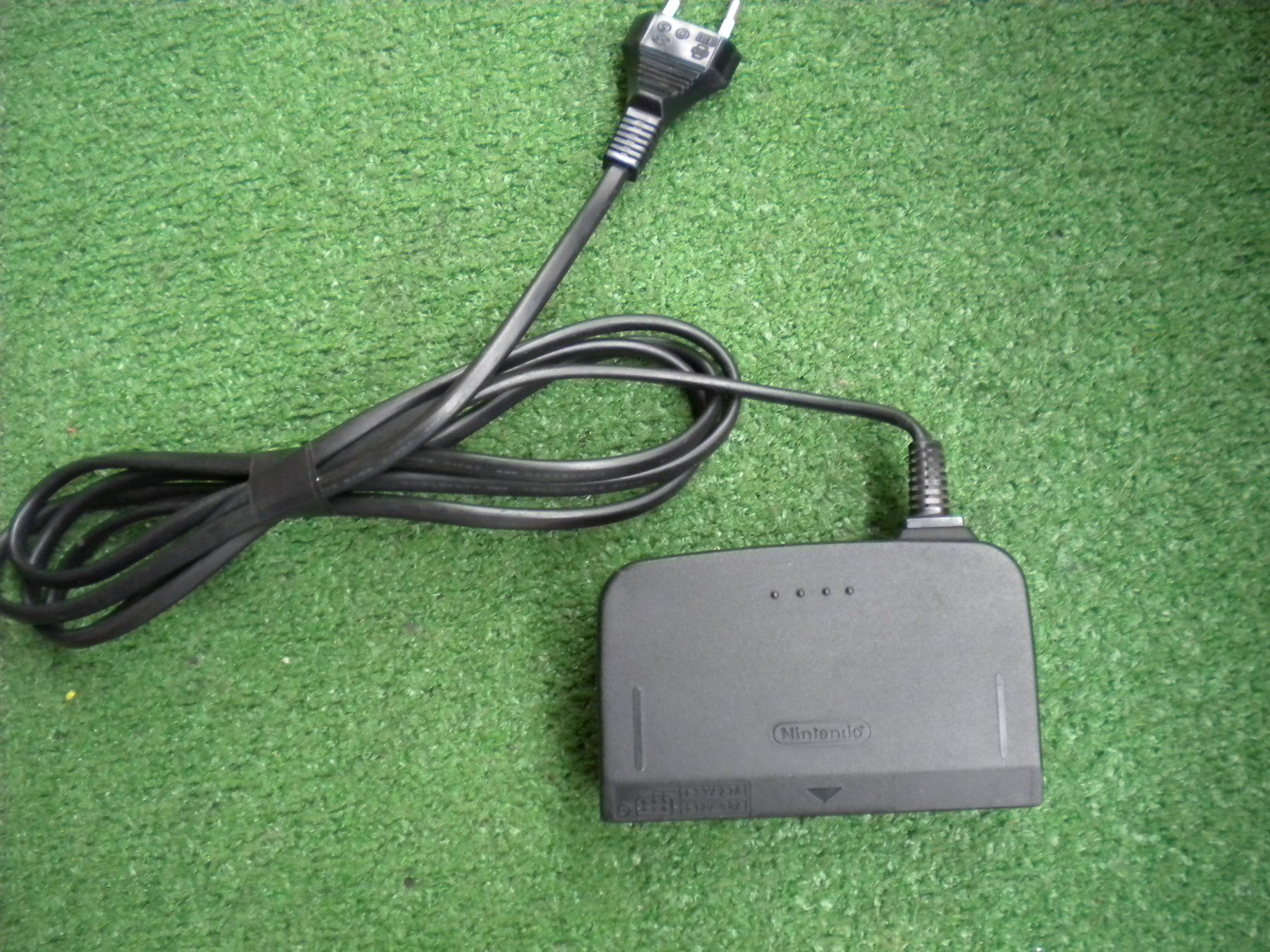 Nintendo Konsolen: N-64 original Netztrafo frisch getestet – Gebraucht aus Spreitenbach von Nanika