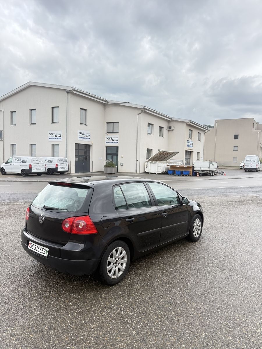 VW Autos: Golf V  – Gebraucht aus Au SG von sha_j8gw 1
