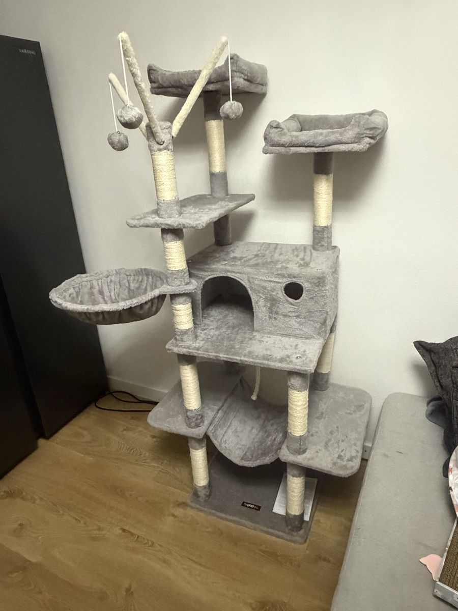 Arbres à chats: Kletterbaum – D'occasion à Bülach par ayn_9wzq