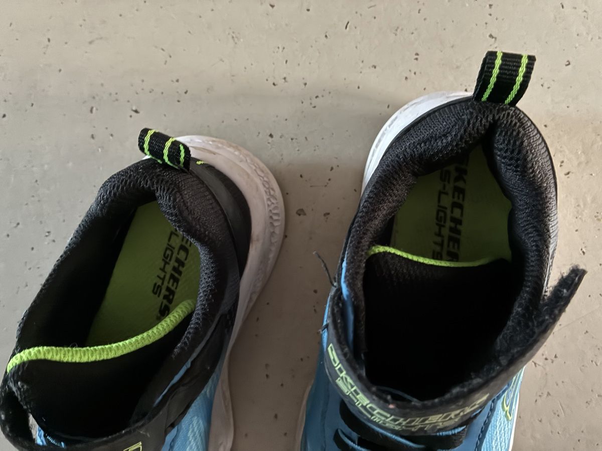 Skechers Schuhe für Jungen: Sketchers Grösse 26 – Gebraucht aus Zürich von p.kanne 2