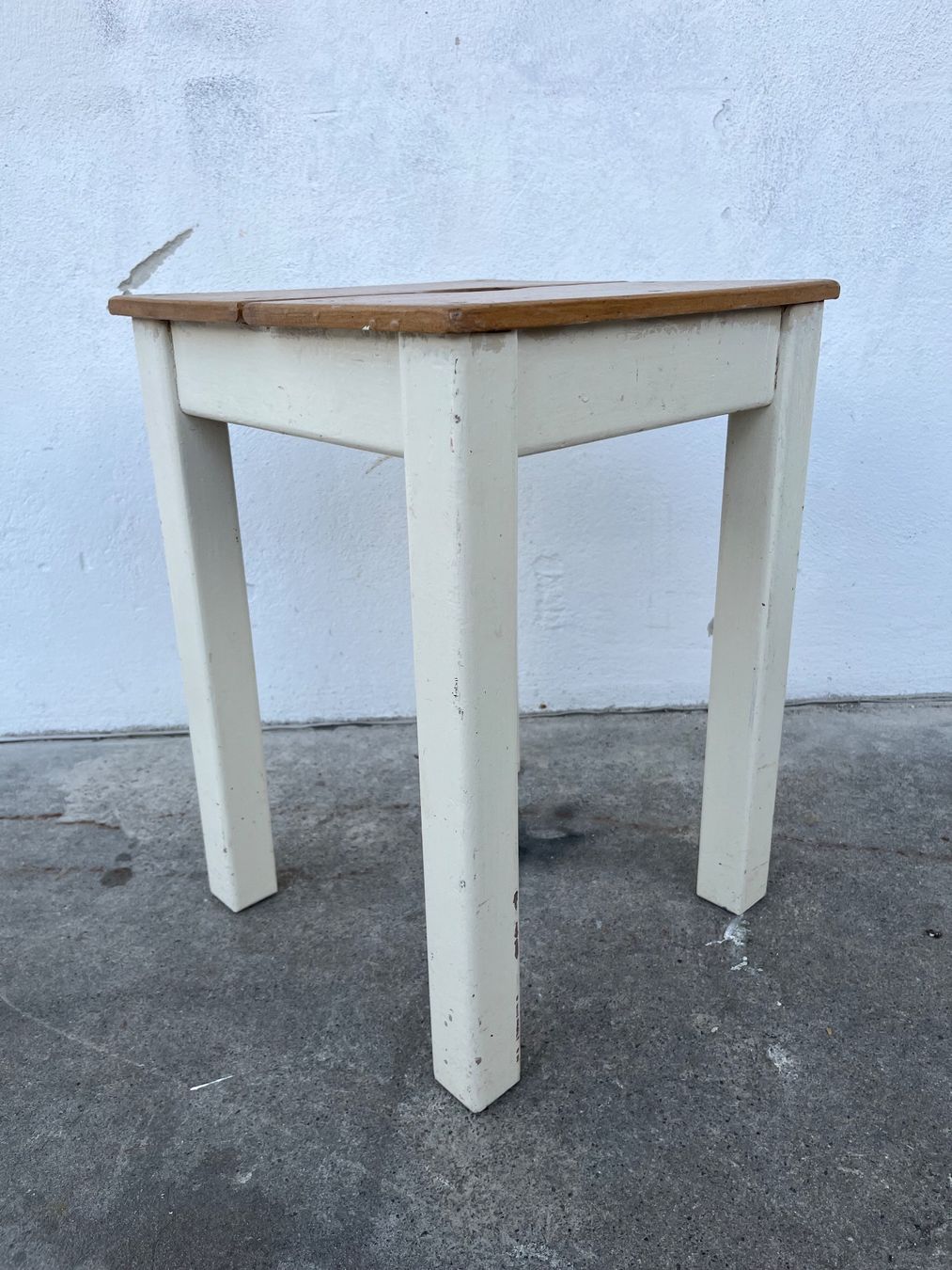 Hocker: Vintage Holz Hocker – Gebraucht aus Bern von fotolog111 1