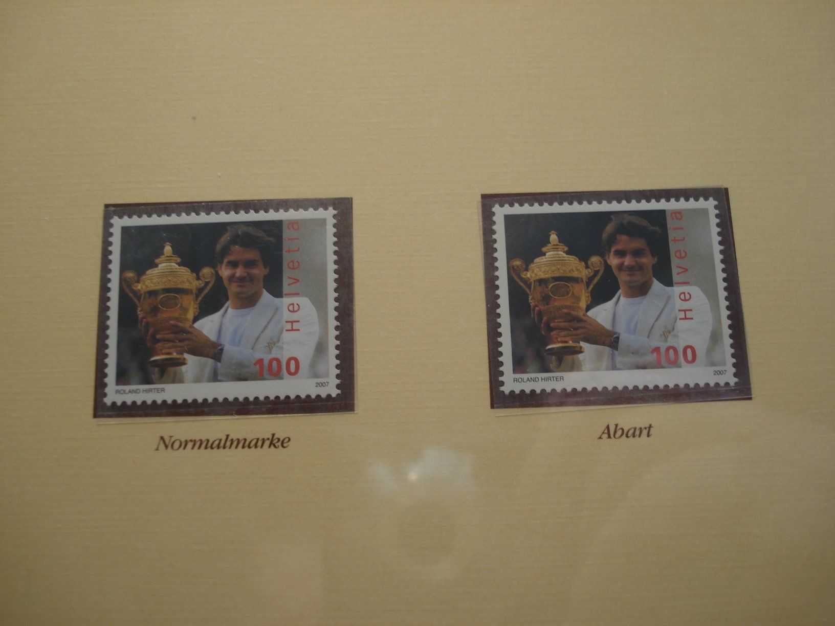 Tous les timbres: Abart "Roger Federer" 2007, **, Schwarzer Manschettenknopf – D'occasion à Niederwil AG par morostahu 1