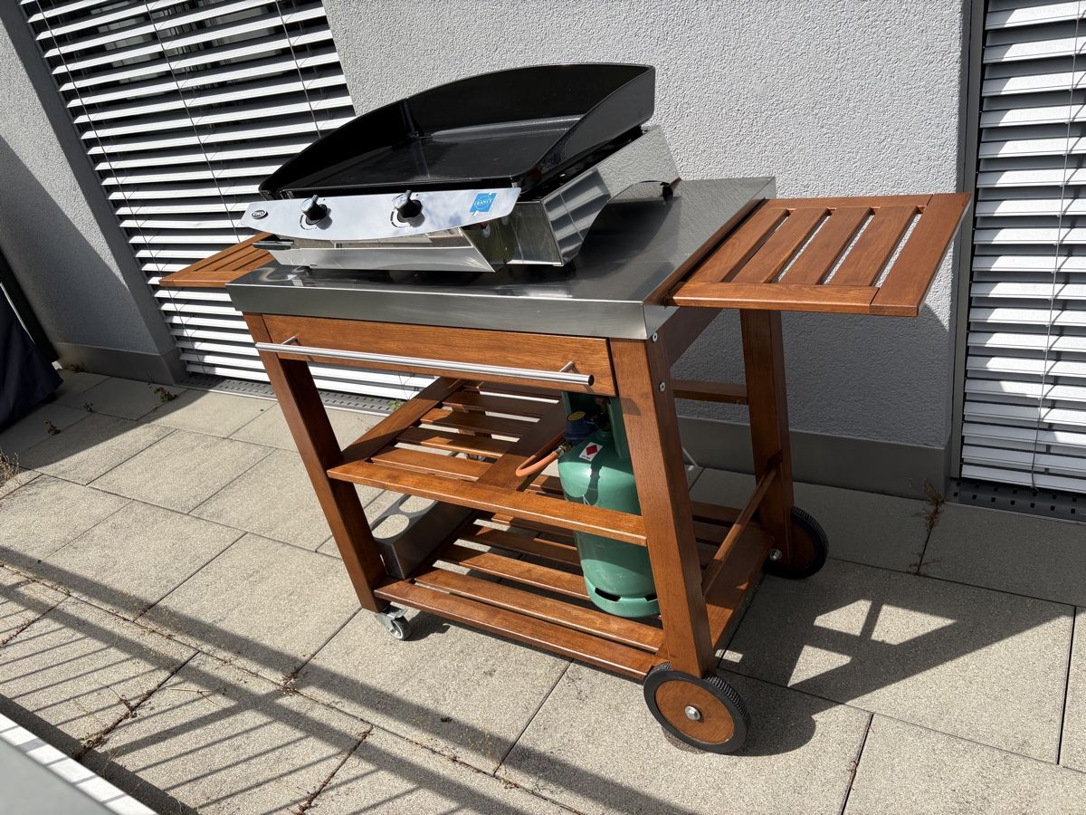 Grils: Eno Plancha 60 Grill inkl. Gestell – D'occasion à Siebnen par SienaJoana