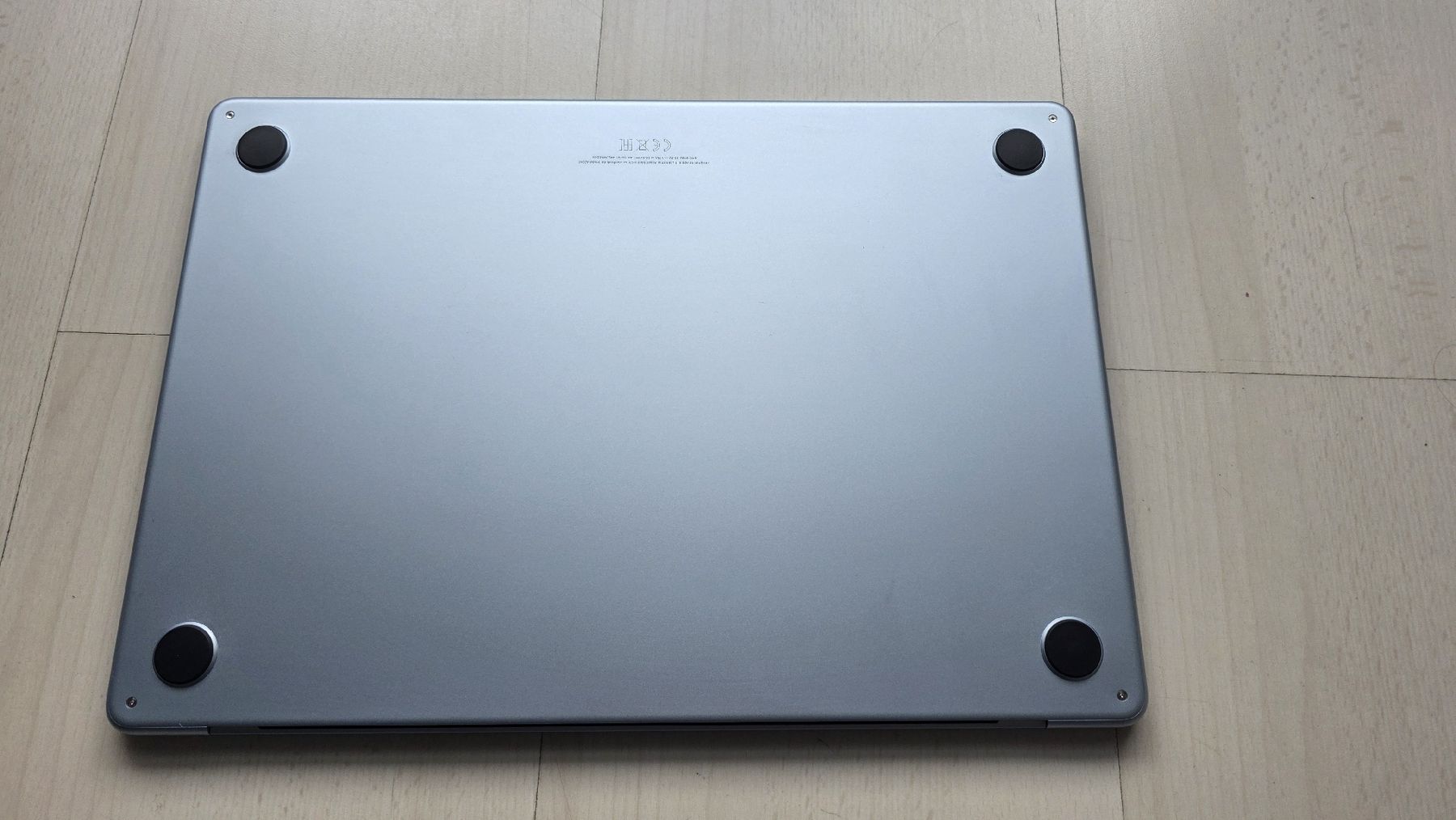 Apple Notebook: MacBook Air M4 (2025) 15" – Nuovo (secondo la descrizione) da Glis venduto da Perrini 3
