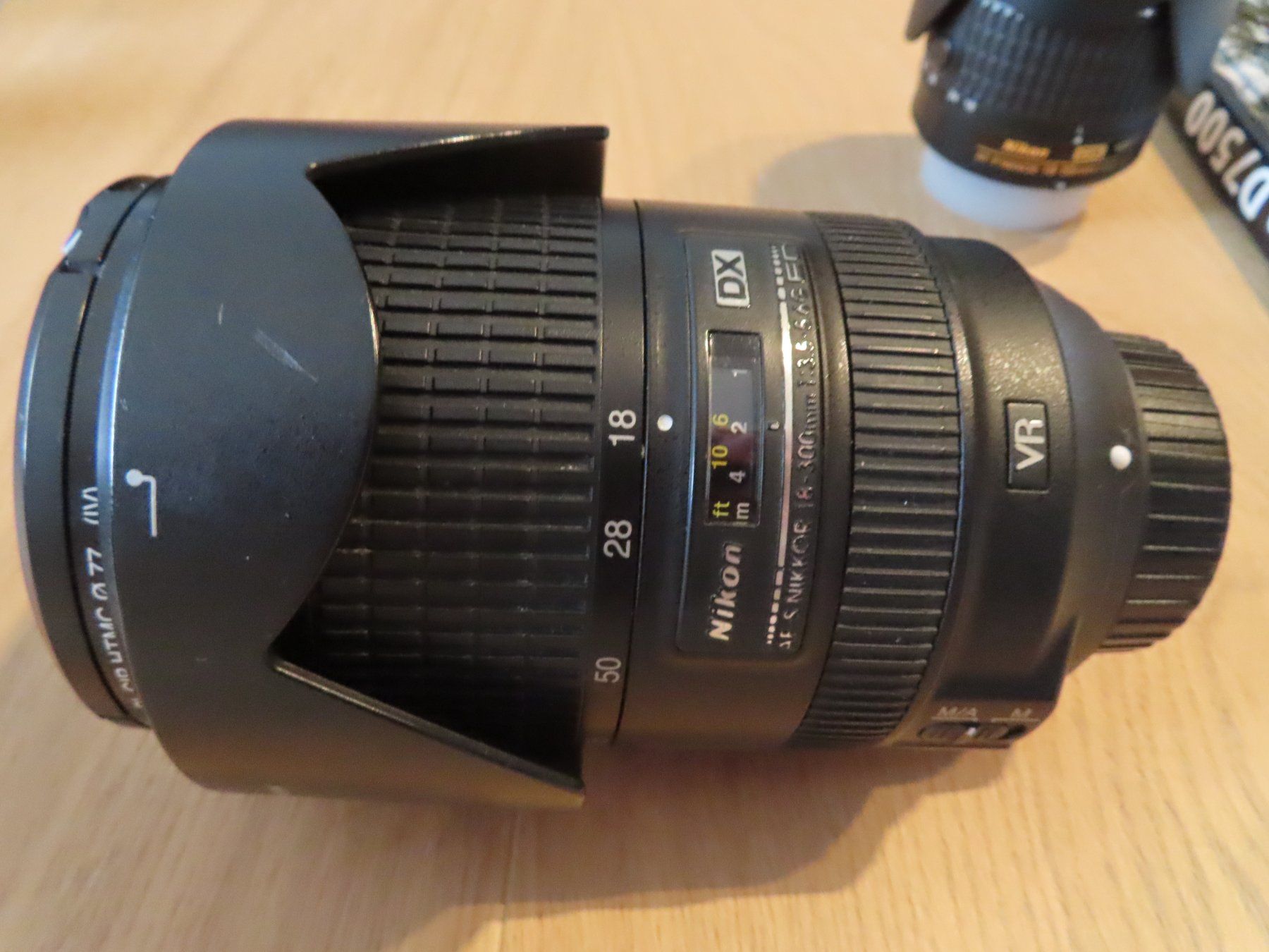 Nikon Fotocamera: Nikon Kamera-Set mit Tamron-Zoom – Usato da Oberglatt ZH venduto da ahuber3 3