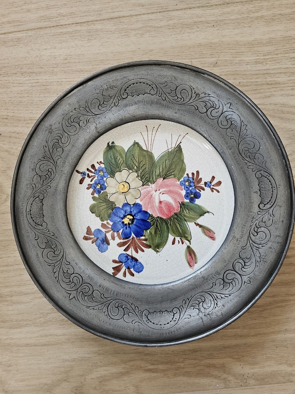 Piatti: Superbe Assiette décorative Vintage – Usato da La Joux FR venduto da car_ck96