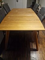 Wooden dining table good condition (chairs not included)