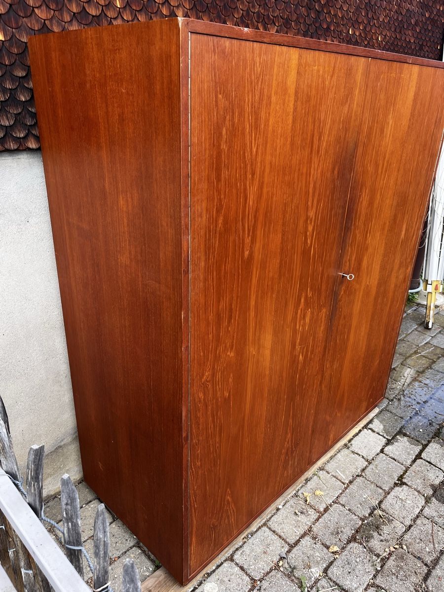Schränke: Teak Holzschrank – Gebraucht aus Hinterkappelen von Schimione 2