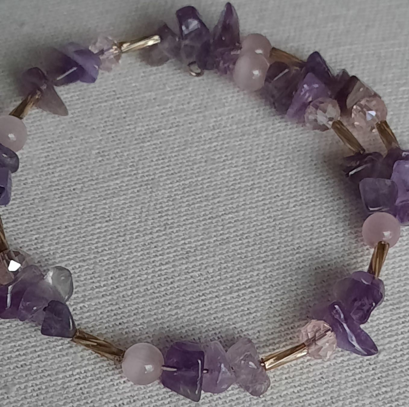 Bracciali & Braccialetti: Handgefertigtes Amethyst-Armband - Einzigartiges Design! – Nuovo (secondo la descrizione) da Solothurn venduto da lsc_pf99 9