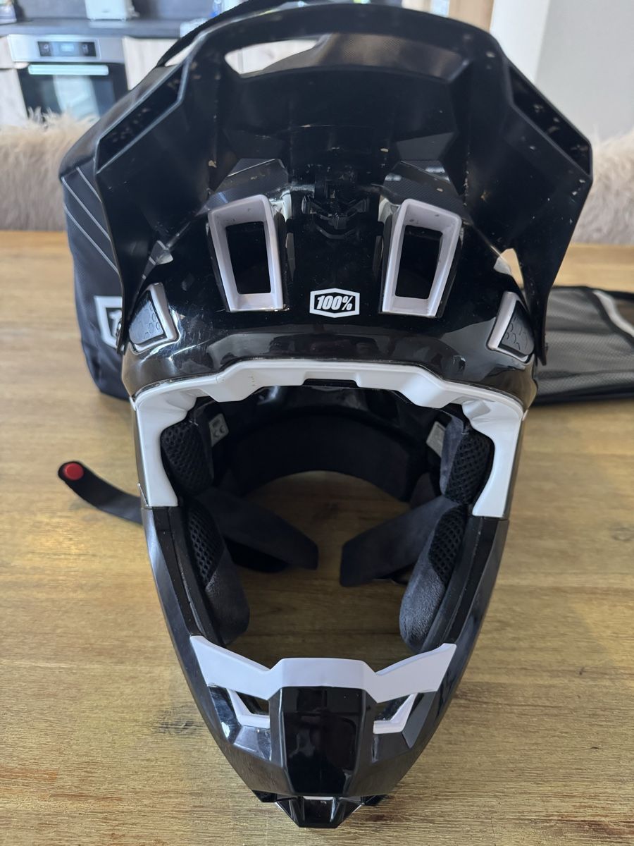Caschi: 100% Aircraft 2 Fullface MTB Helm – Usato da Hettenschwil venduto da totsch01 1