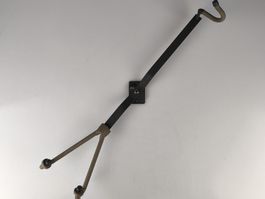 String Swing - Horizontal Guitar Wall Mount