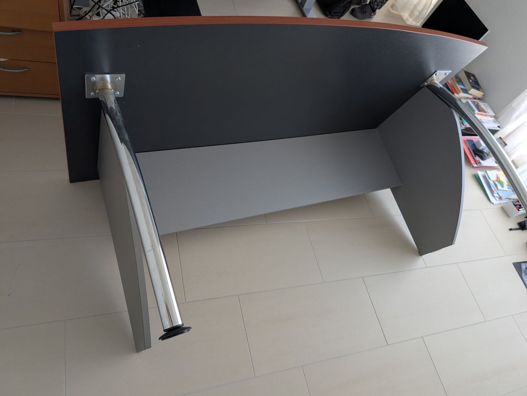 Scrivanie: Bürotisch 160cm x 90cm Fr. 1.- – Usato da Ostermundigen venduto da Dave36 1