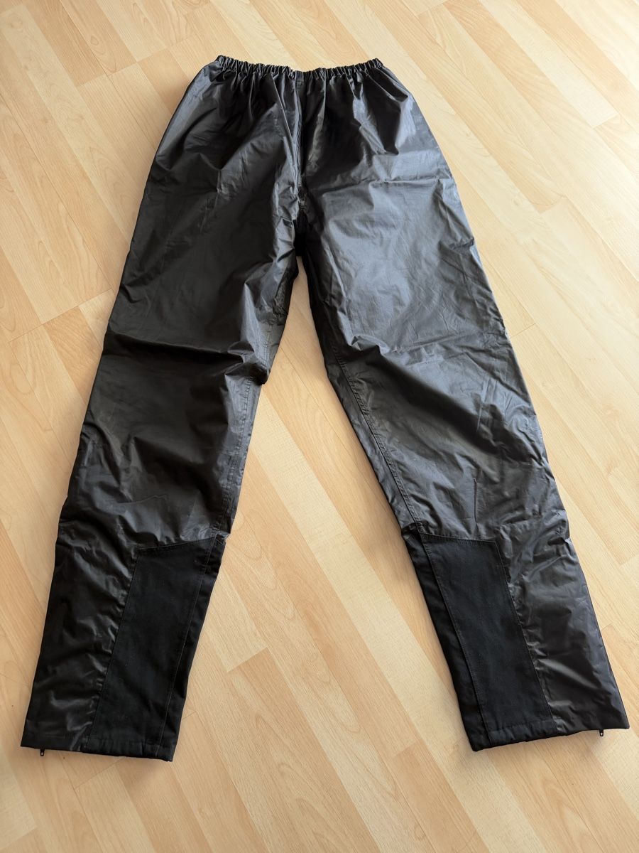 Held Lotti di vestiti: HELD Motorrad Regenhose Gr XL – Usato da Aarwangen venduto da Cyango