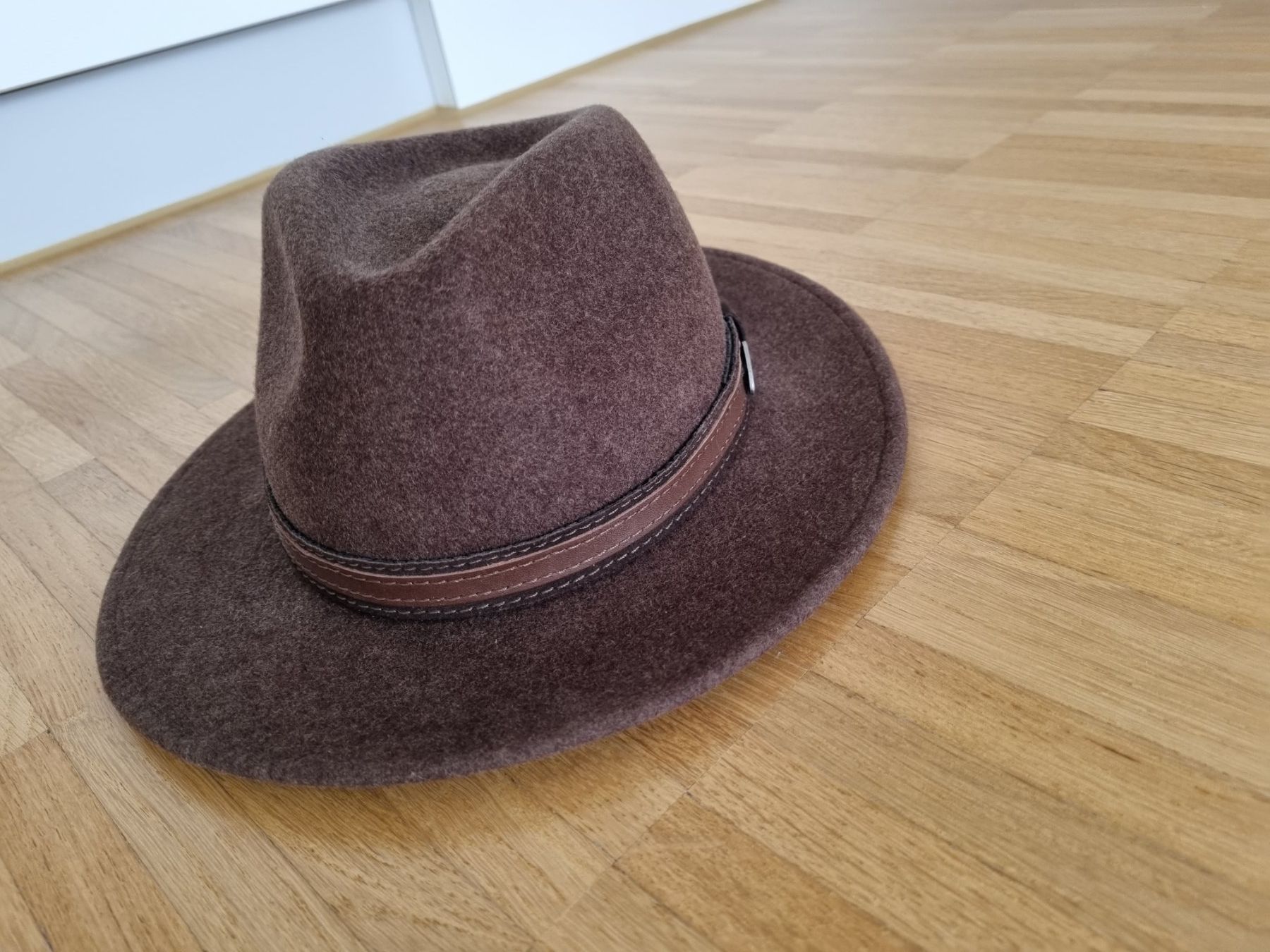 Copricapi, berretti & cappellini: Wollhut Braun von Bittner since 1862 – Nuovo (secondo la descrizione) da Zofingen venduto da Felpa 1