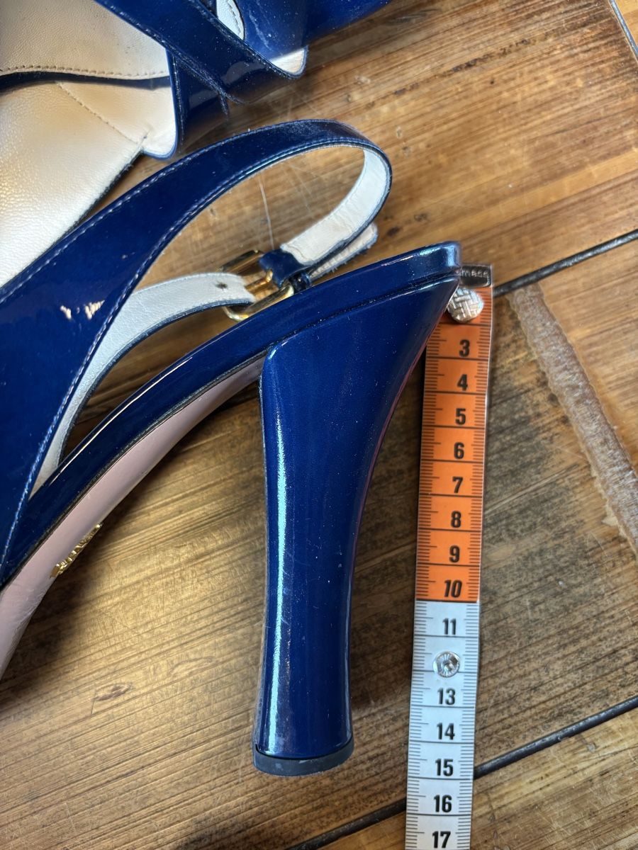 Prada Scarpe da donna: Sandales Prada bleu roi 39.5 – Usato da Dotzigen venduto da SecondHandGems 7
