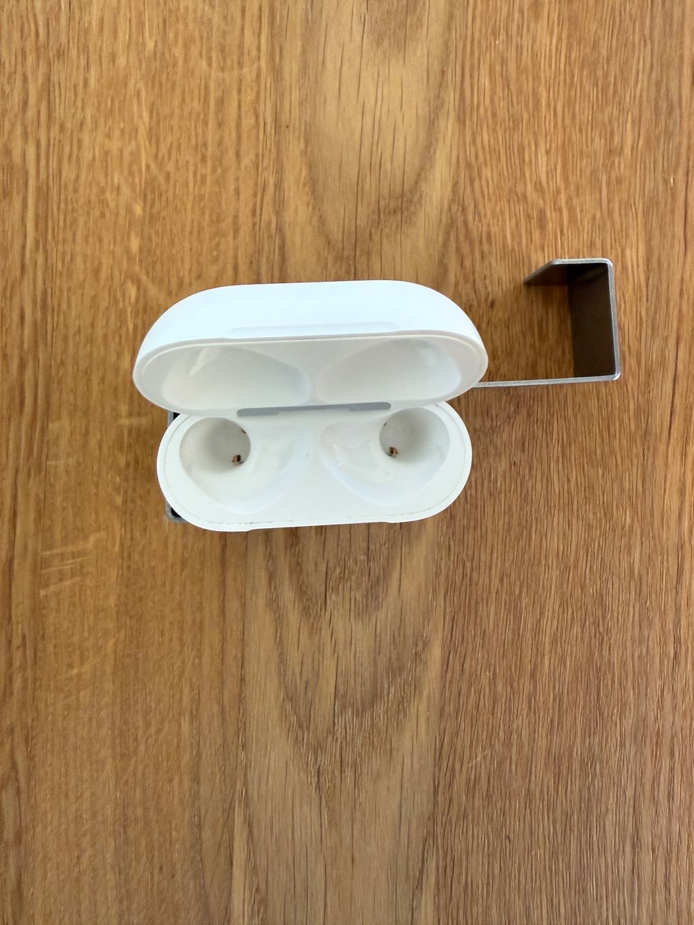 Apple Kopfhörer: APPLE AirPods 4 Charging Case ANC – Gebraucht aus Lausanne von Nine1982 1