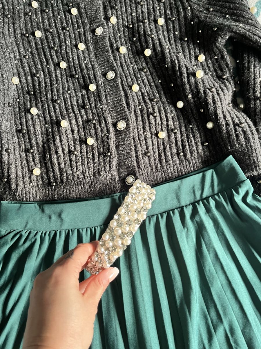 Lotti di vestiti: Strickjacke, Rock und Haarreif – Nuovo (secondo la descrizione) da Hochdorf venduto da Forestgreen 2
