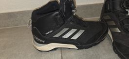souliers enfants adidas terrex 37