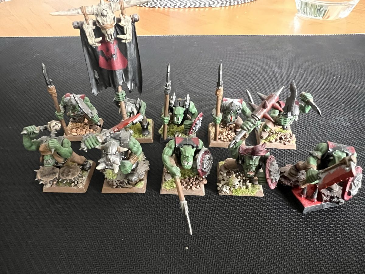 Kit di modellismo & Modellini statici: Orc army Warhammer – Usato da Neuchâtel venduto da maaamen