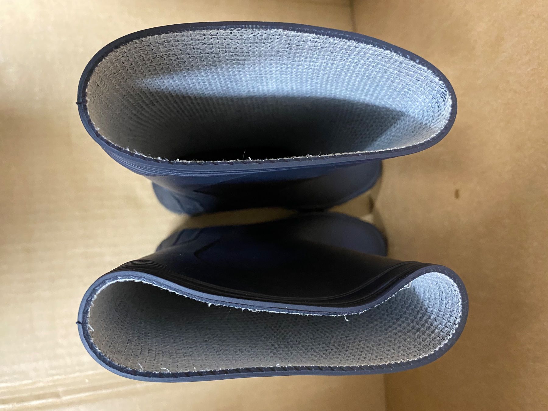 Spirale Scarpe da uomo: Regenstiefel Spirale Grösse  28 – Usato da Eschlikon TG venduto da RamonaSt 4