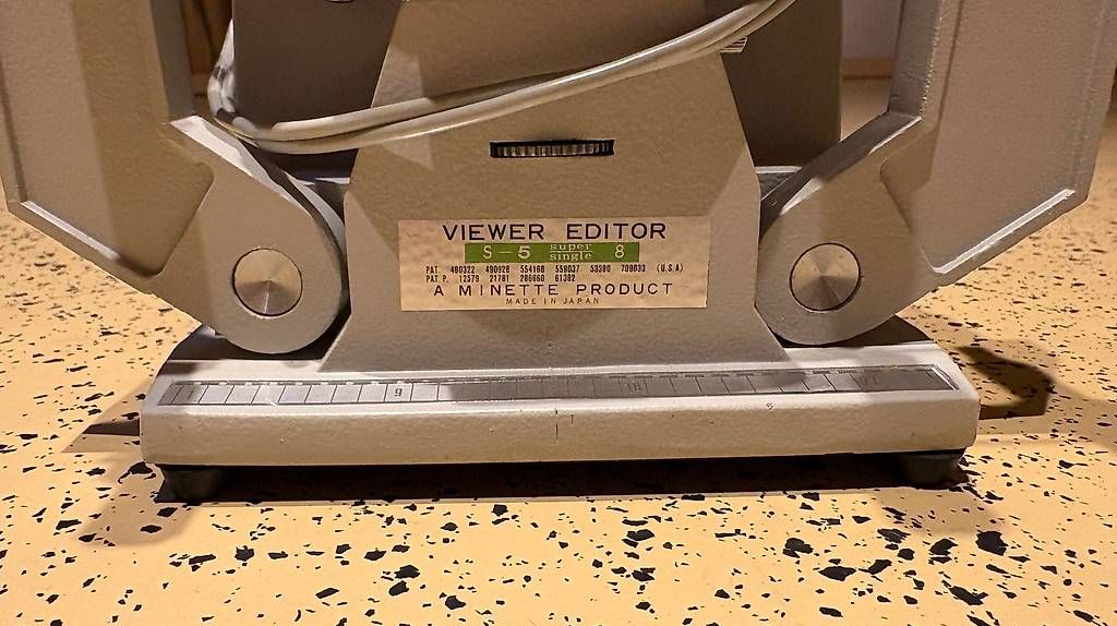 Pellicole: Filmscheindegerät / Minette Viewer Editor – Usato da Pfäffikon ZH venduto da 17nino 4