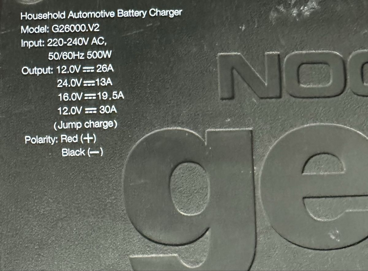 Noco Caricabatterie: Batterieladegerät Noco G26000 Genius Pro – Usato da Seuzach venduto da kat_5qwy 2