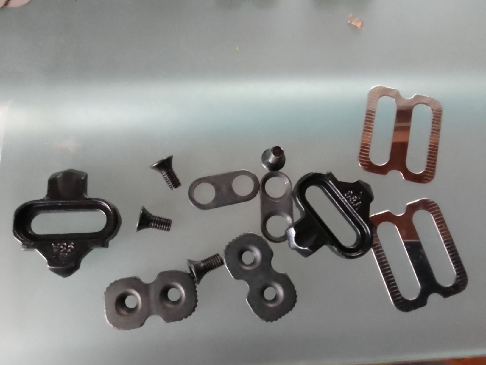 Shimano Ersatzteile: SPD Klick Pedale Ersatzteile  – Gebraucht aus Ebmatingen von swiss.canadian 1