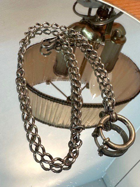 Autres accessoires pour montres: aLte UhRenkeTTe – D'occasion à Winkel par zeho