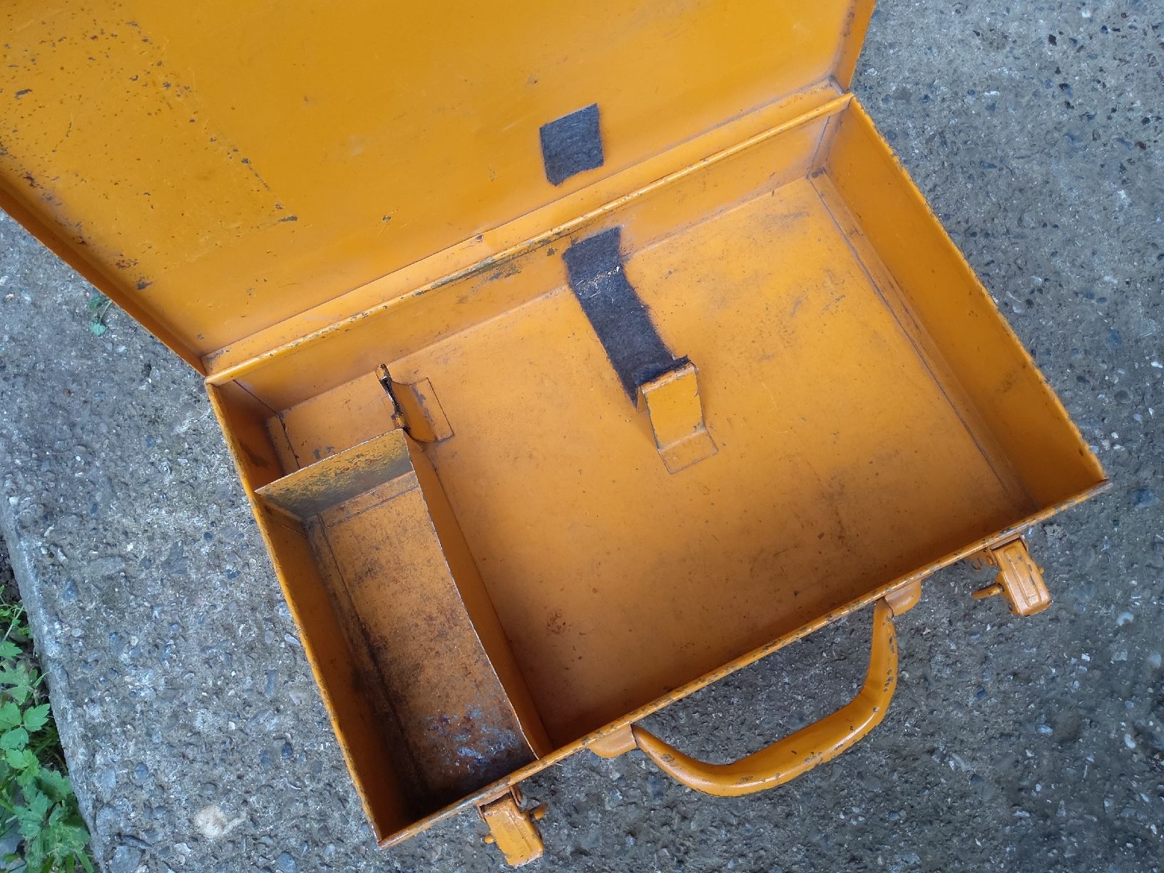 Casse di trasporto: Bohrmaschinen Kasten – Usato da Aeschi b. Spiez venduto da Merk-Pullax 2