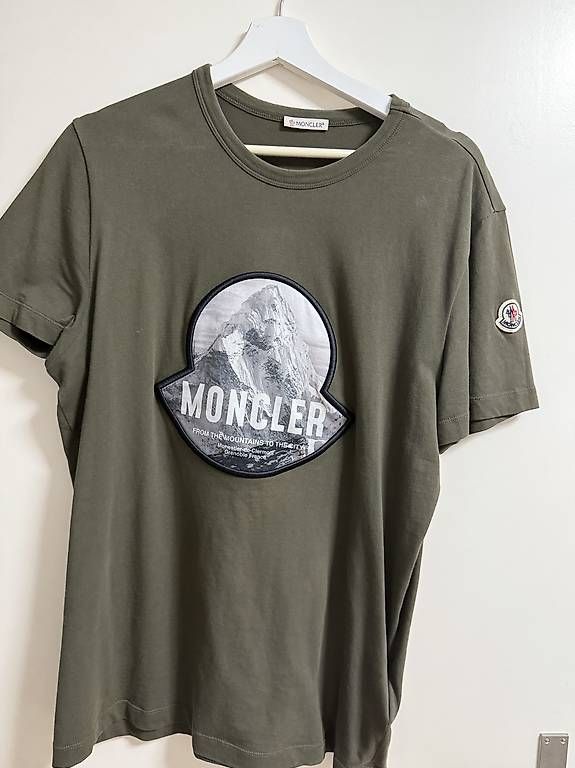 T-shirt: Moncler t-shirt – Usato da Zürich venduto da Divi64 4