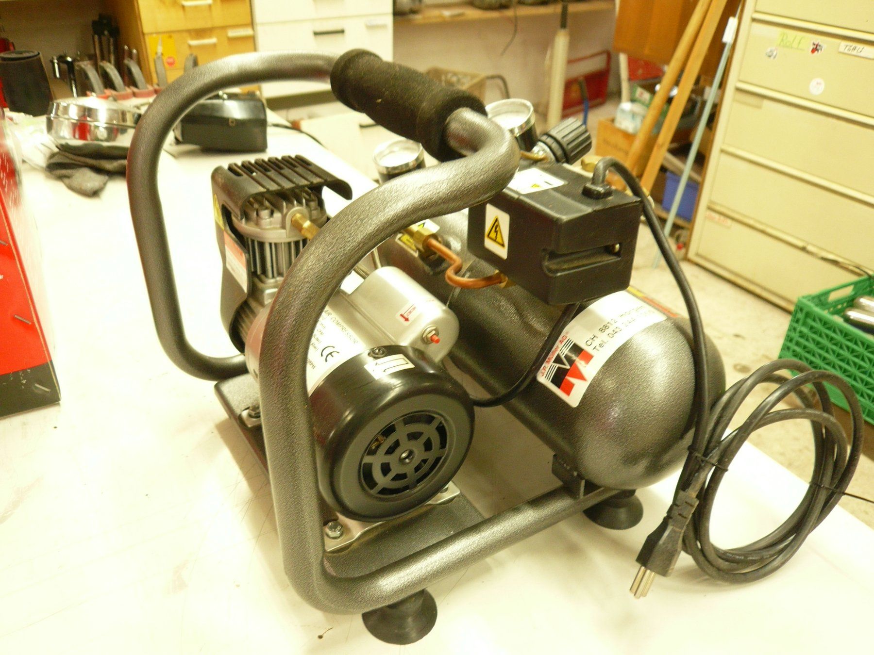 Compressori: KOMPRESSOR SENCO 125D / PC1010 FÜR BAUSTELLE ODER AIRBRUSH – Nuovo e nell'imballaggio originale da Pfaffnau venduto da nolff 4