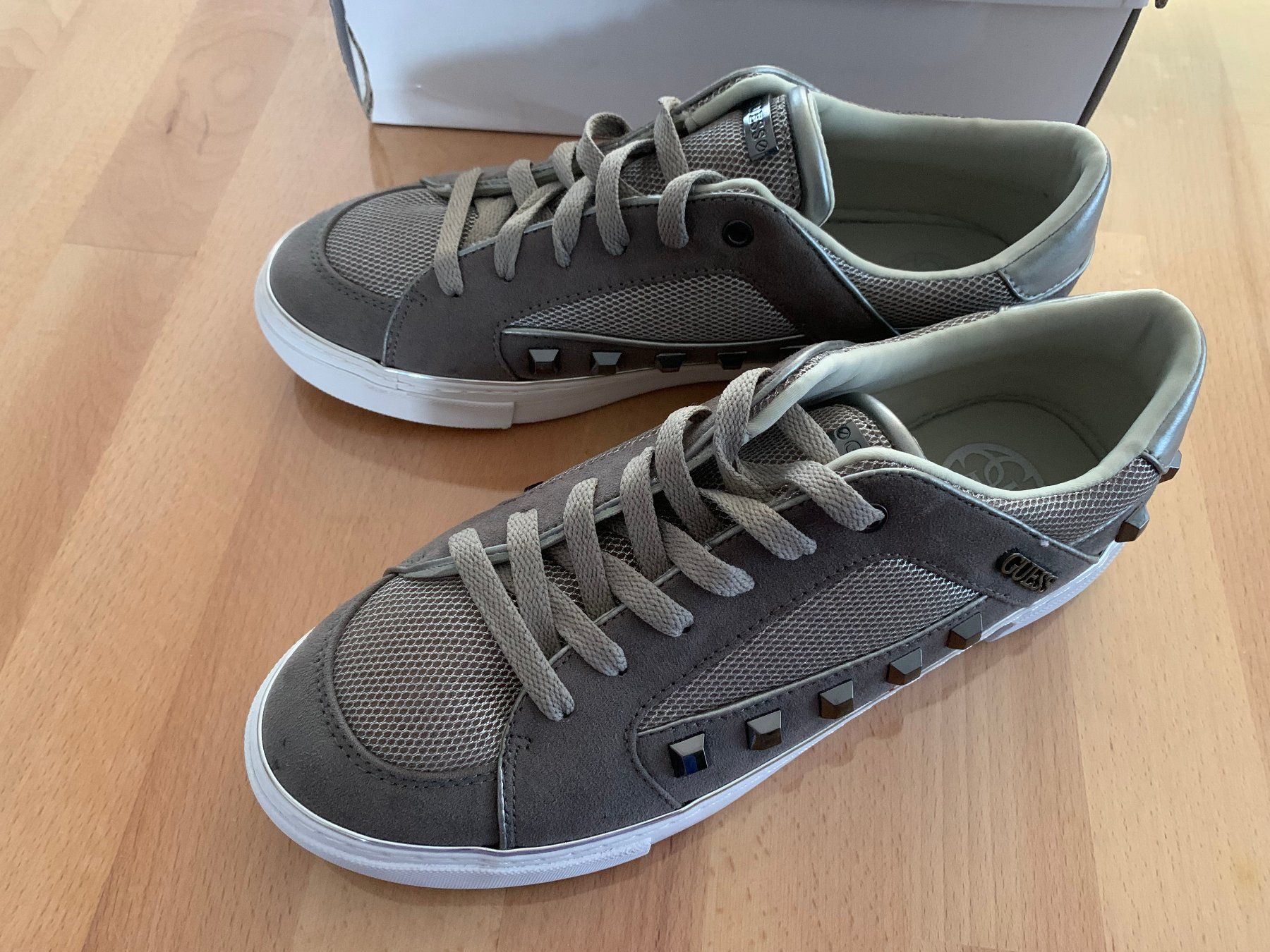 Guess Scarpe da donna: GUESS Sneakers Gr. 41 – Nuovo e nell'imballaggio originale da Wetzikon ZH venduto da EvisStore 1