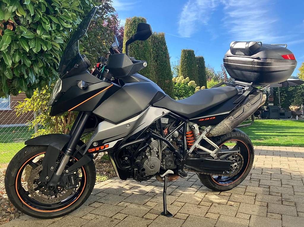 Strada: KTM 990 Supermoto T – Usato da Kradolf venduto da traksm
